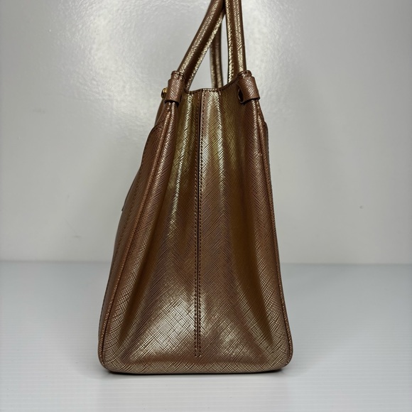 Salvatore Ferragamo Satchel - Picture 5 of 17